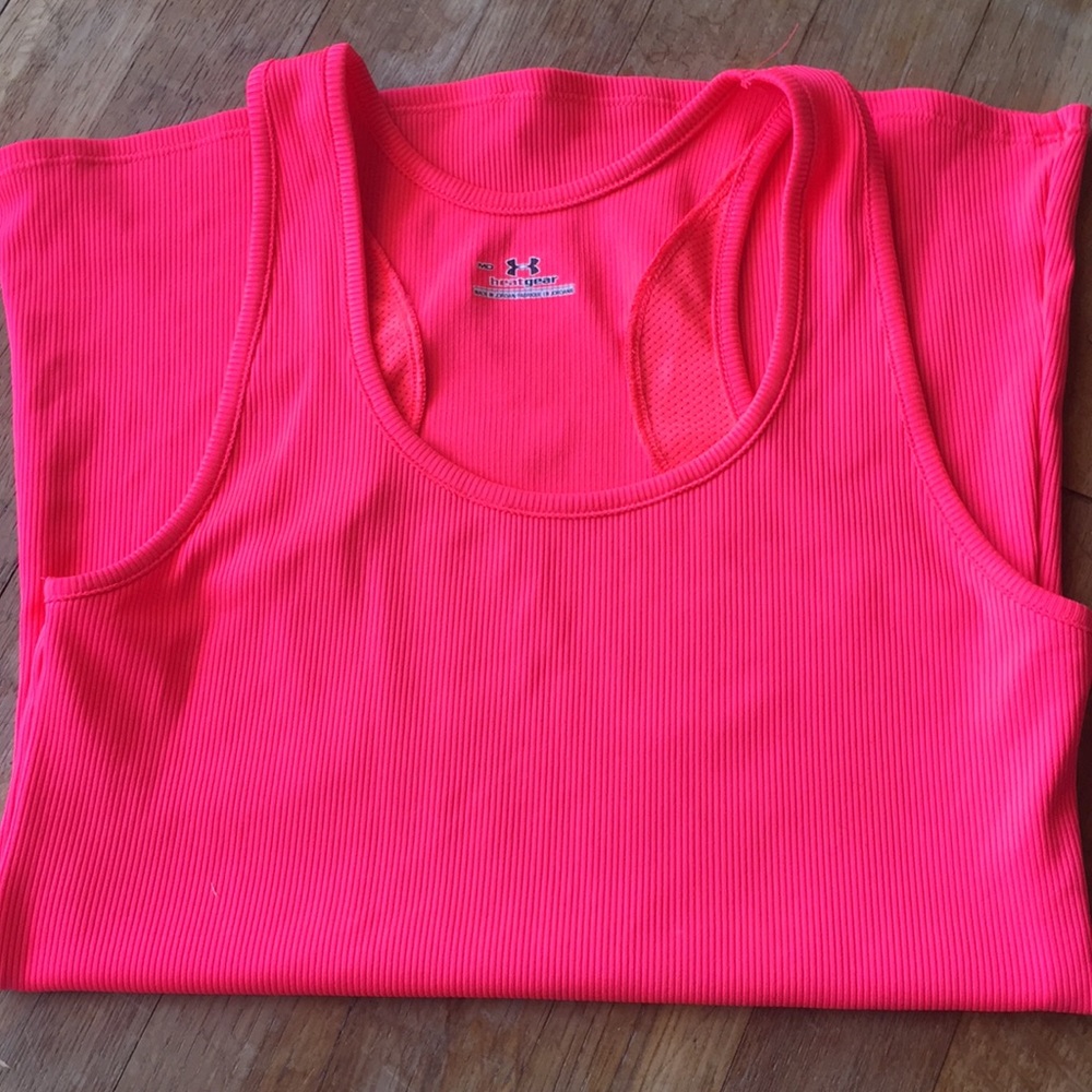 Under Armour bright pink heat gear tank